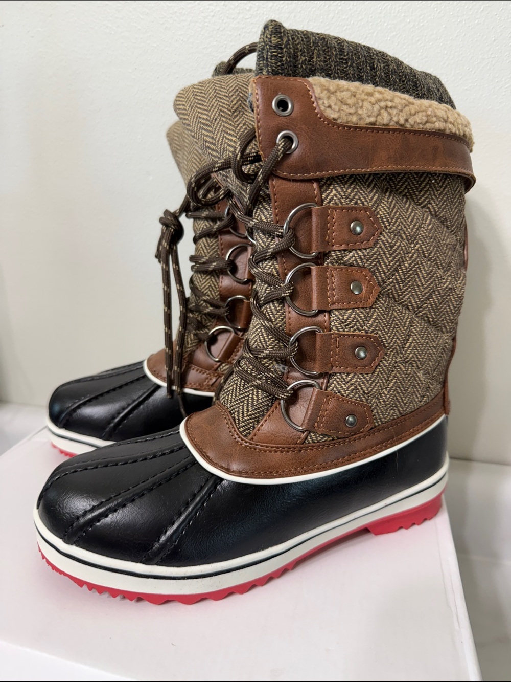 Winter Boots with Black Duck Toe